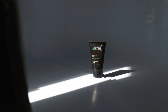 Derm Acte Полирующий скраб для лица с кремнием и витамином Е, 50 мл (Дерм Акт)