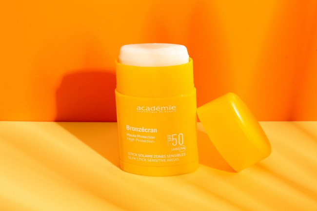 Académie BRONZECRAN Солнцезащитный стик для лица и чувствительных зон SPF 50+, 10 г (Академи Бронзкран)